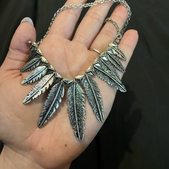 🚨3 for $15🚨 Lot of 4 Statement Necklaces - Picture 2 of 6